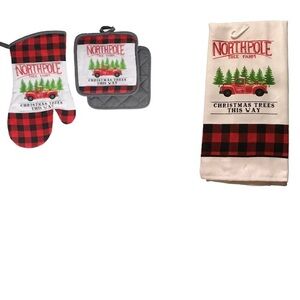 NWT Christmas House Northpole Kitchen Set Oven Mitt Towel & Pot Holders